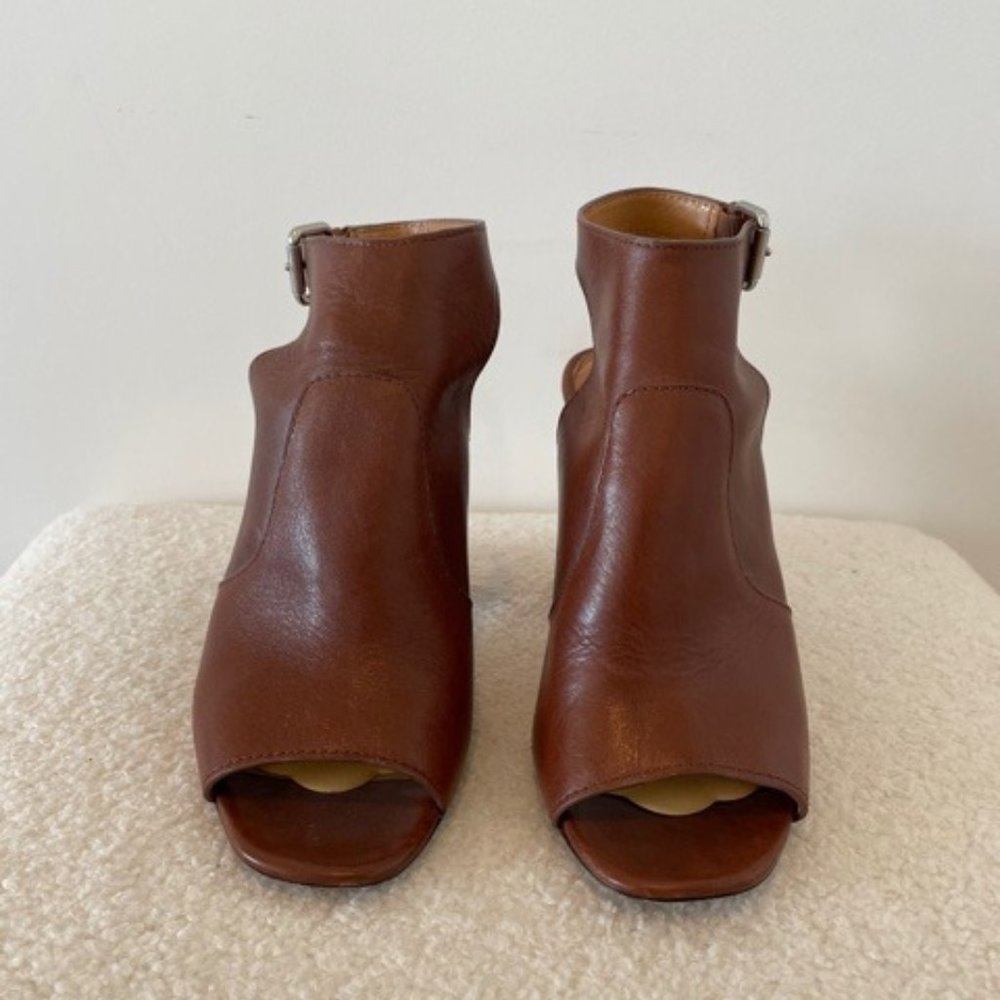 Coach Leather Heels sz 8